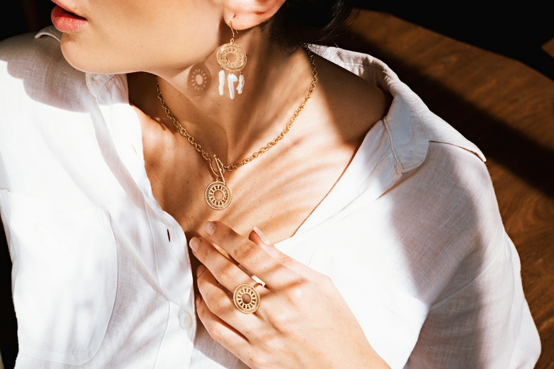 How to Hone Your Style With Jewelry 2 img